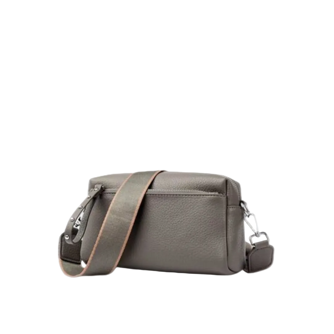 Shoulder Bag - Style #8004 - Leather