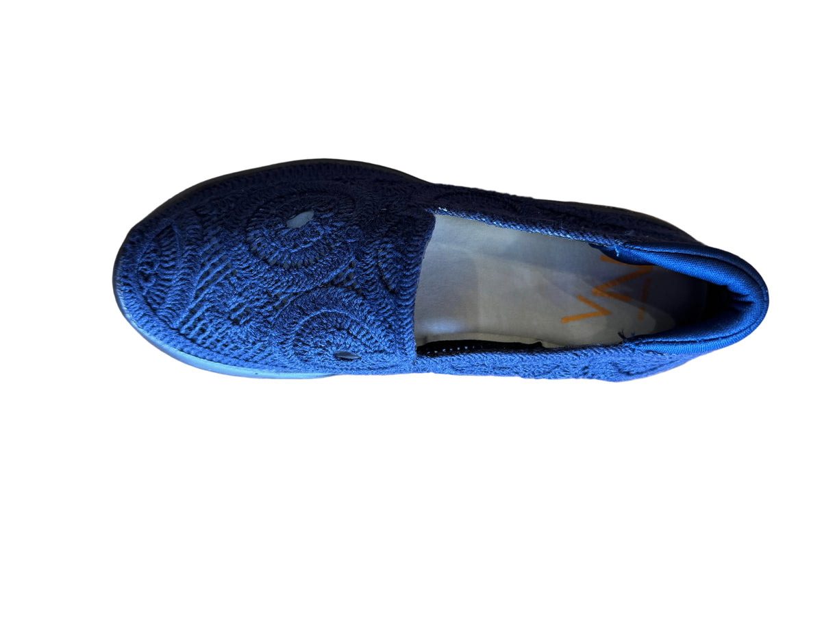 Via Nova Pass Slip On Sneaker