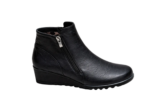 Via Nova - Jun - Boot