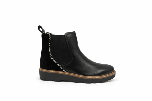 Via Nova - Malie - Boot