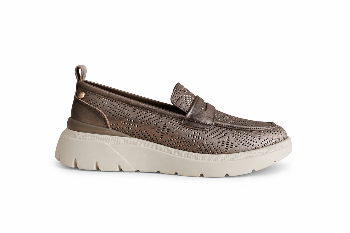 Carmela 161428 Slip On Shoe