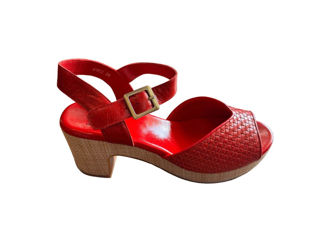 Via Nova Annie Heels