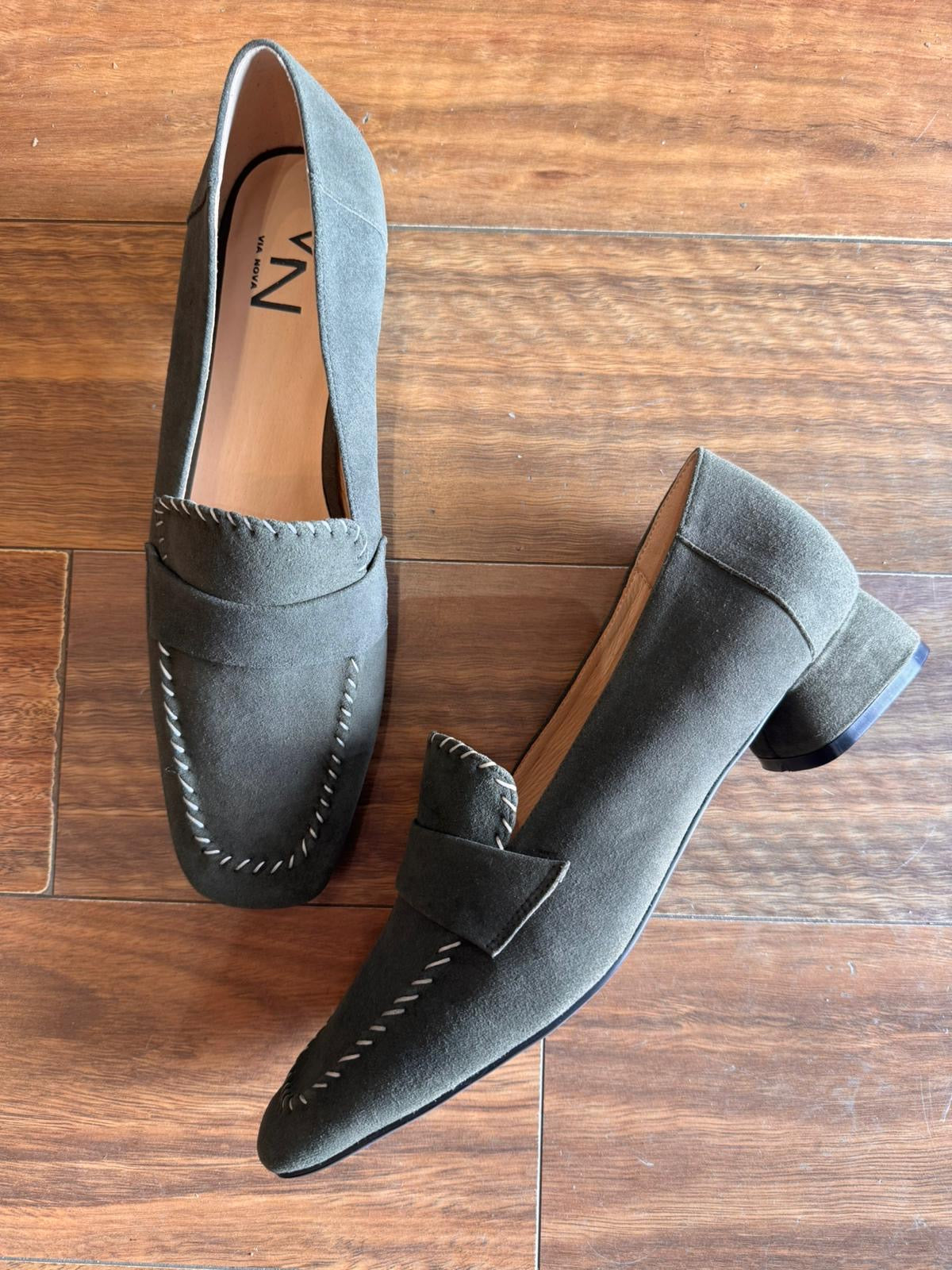 BO in Olive Suede