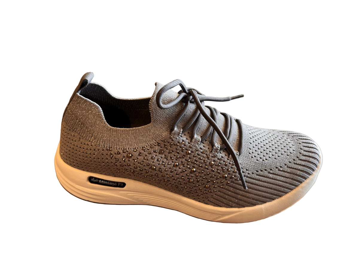 Via Nova Pell Lace Up Sneaker
