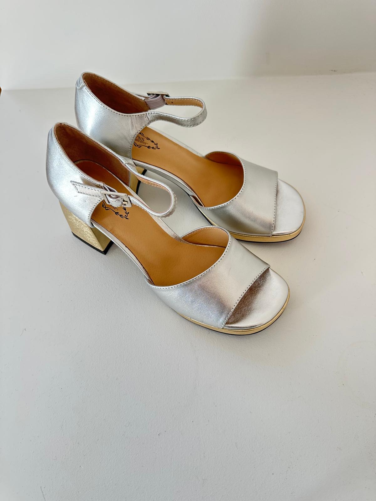 VNS - Lucky - Silver/Gold Heel