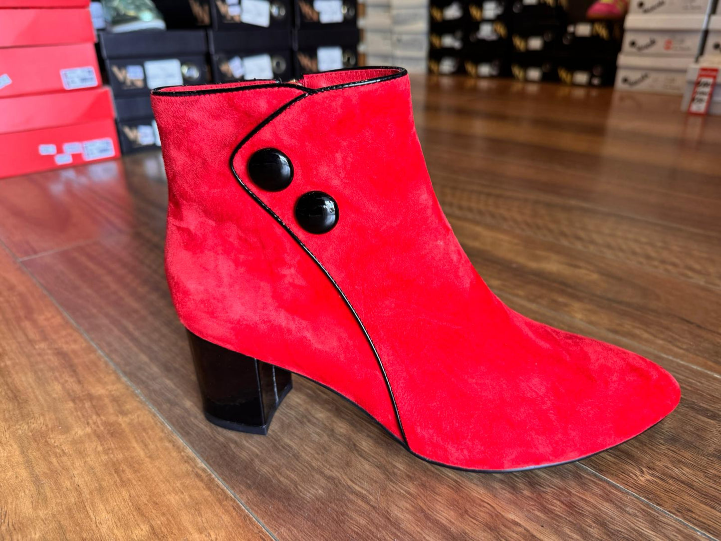 HUFFY in Red Suede