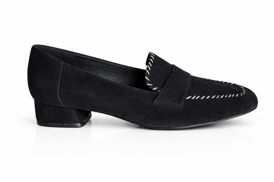 BO in Black Suede
